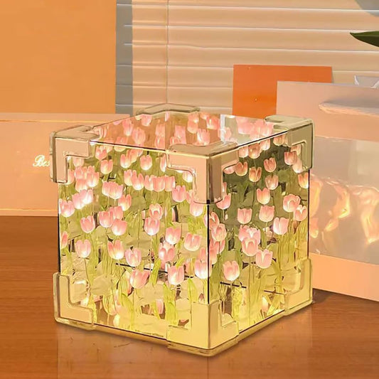 Cube Tulip Lamp